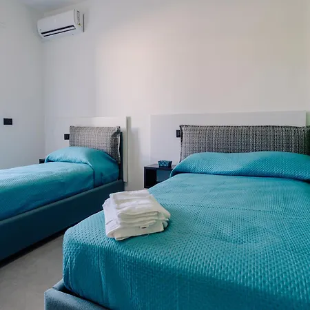 Couette-café Insonnyroom Gioia Tauro