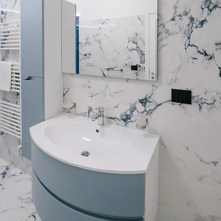 Alojamento de Acomodação e Pequeno-almoço Insonnyroom 3*